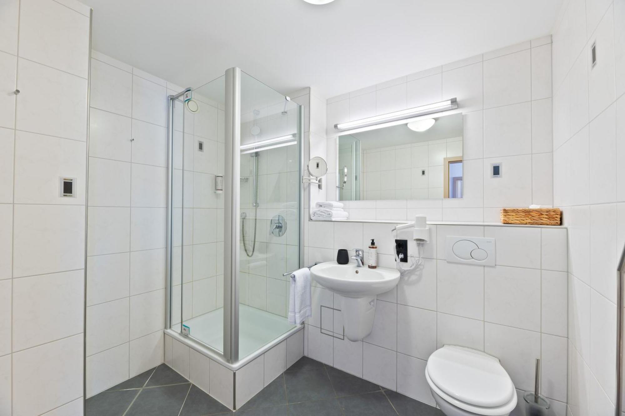 Steiners Hotel Airport-Messe Stuttgart Ngoại thất bức ảnh