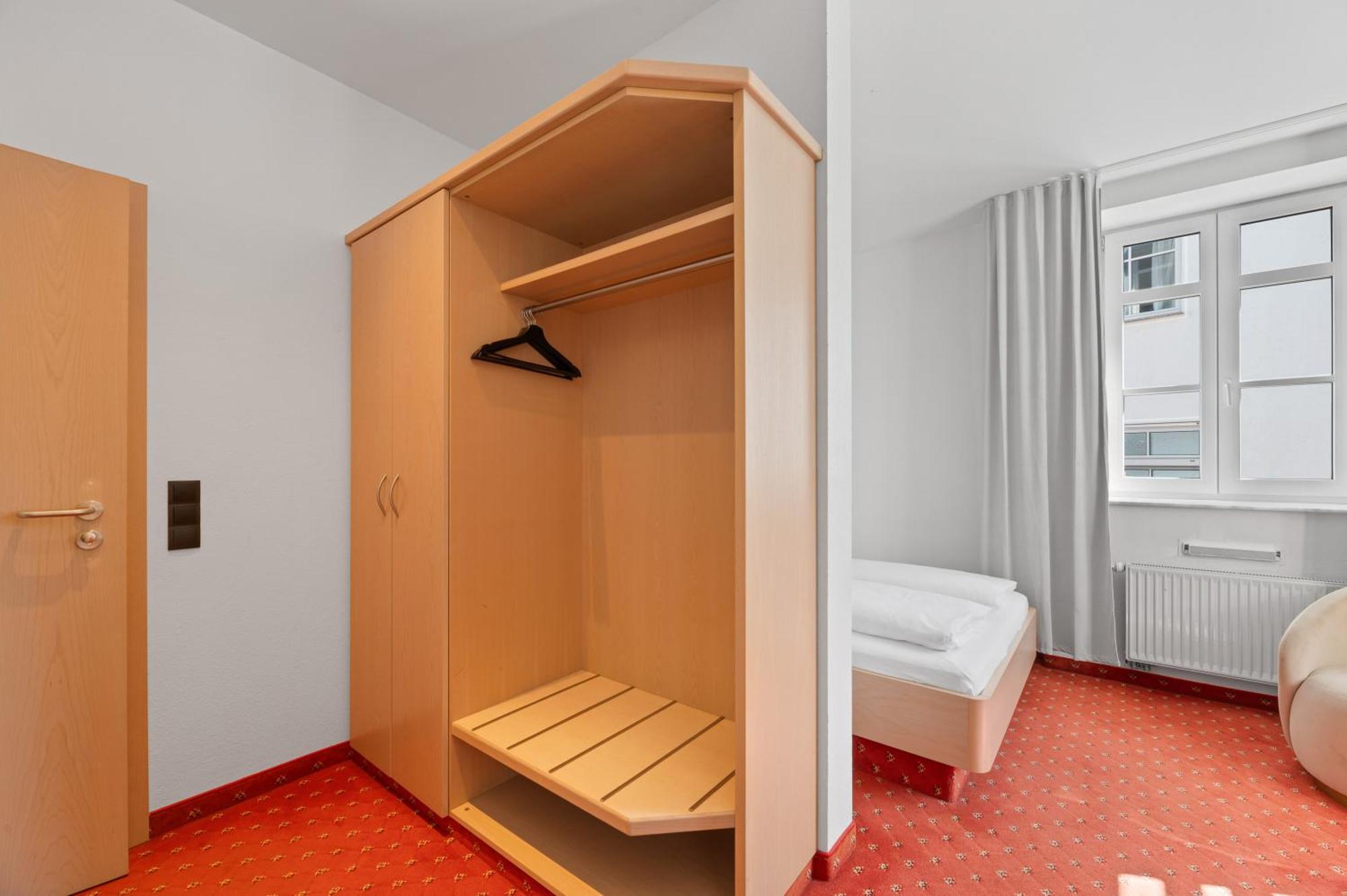 Steiners Hotel Airport-Messe Stuttgart Ngoại thất bức ảnh