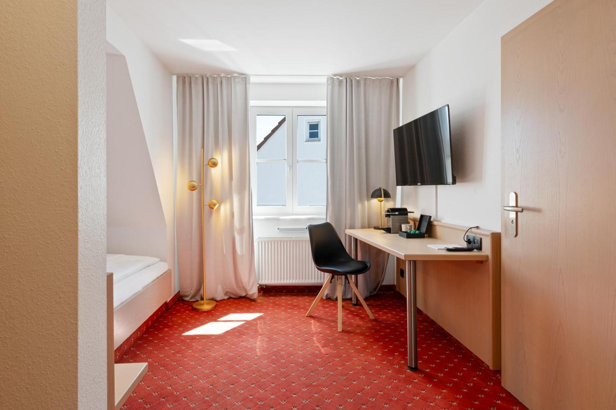 Steiners Hotel Airport-Messe Stuttgart Ngoại thất bức ảnh